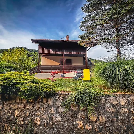 Casa Kolpa 아파트